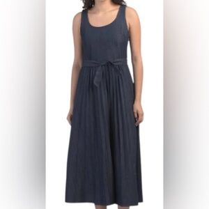 Linea Mode Maxi Pleated Denim Dress size M- NWT